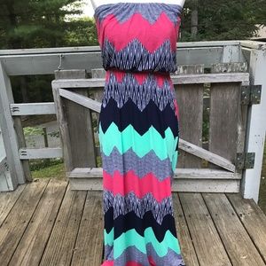 Trixxi Maxi Dress - Chevron